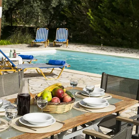 Lithero Beach * Valsamata
